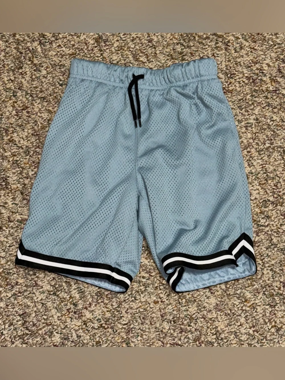 Boys size medium size 8 Mesh Basketball Shorts with Stripe Trim
